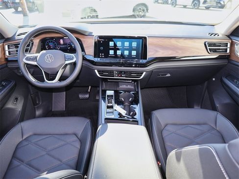 New 2026 Volkswagen Atlas SE image 19
