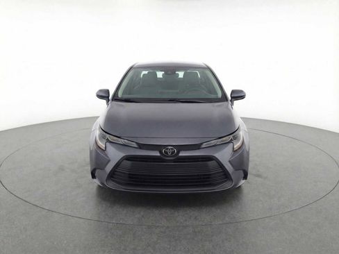 Certified 2023 Toyota Corolla LE image 2