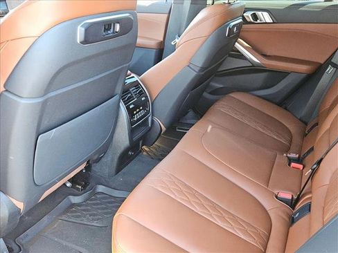 Certified 2025 BMW X6 xDrive40i image 24