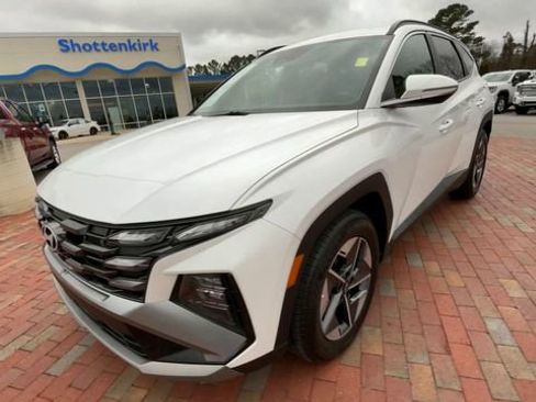 Used 2025 Hyundai Tucson SEL FWD image 5