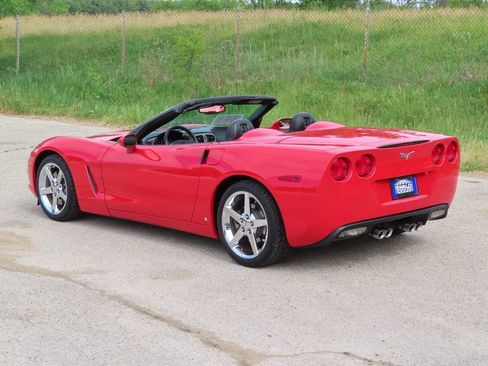 Used 2007 Chevrolet Corvette Convertible w/ Preferred Equipment Group RWD image 31