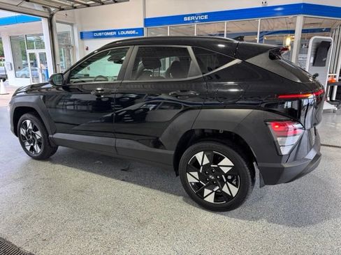 Used 2025 Hyundai Kona SEL AWD/4WD image 5