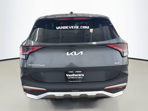 Used 2023 Kia Sportage LX AWD/4WD image 8