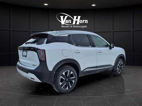New 2026 Nissan Kicks SV w/ SV Premium Package AWD/4WD image 3