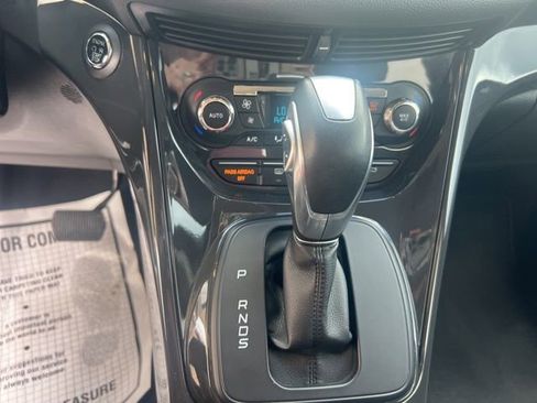 Used 2015 Ford Escape Titanium FWD image 23