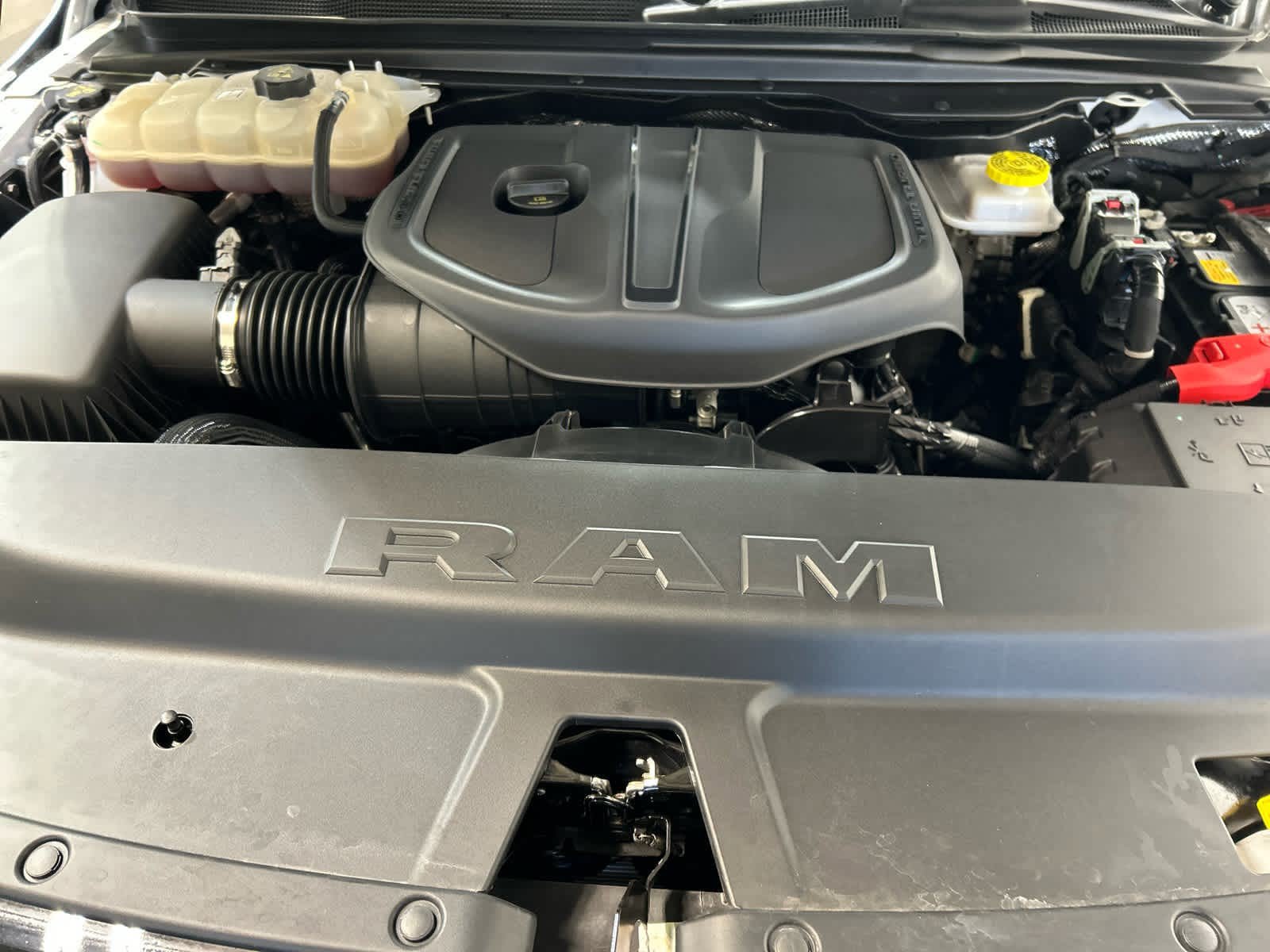 Used 2025 RAM 1500 Big Horn AWD/4WD image 10
