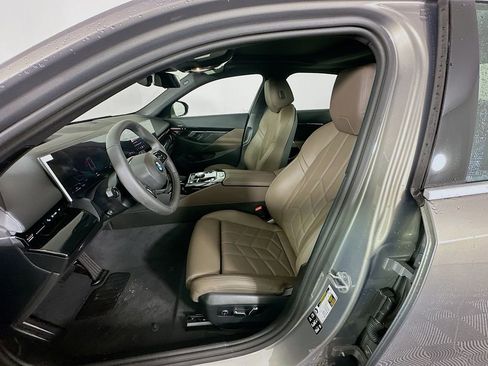 Used 2026 BMW 530i xDrive AWD/4WD image 26