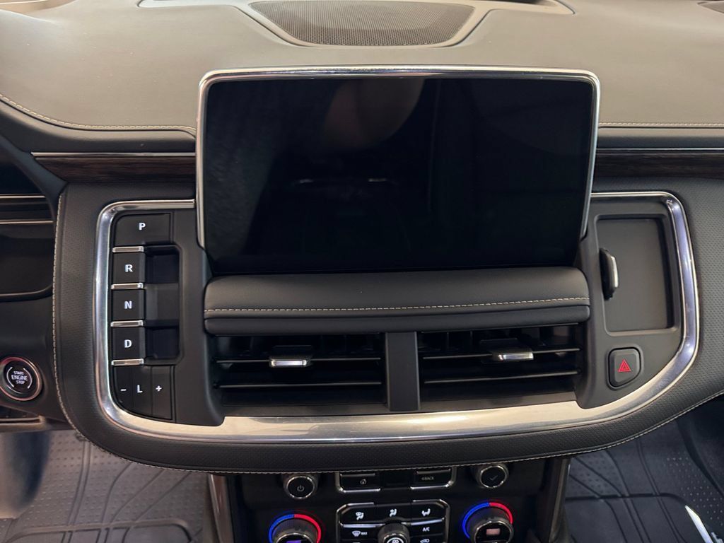 Used 2024 Chevrolet Tahoe Premier AWD/4WD image 21