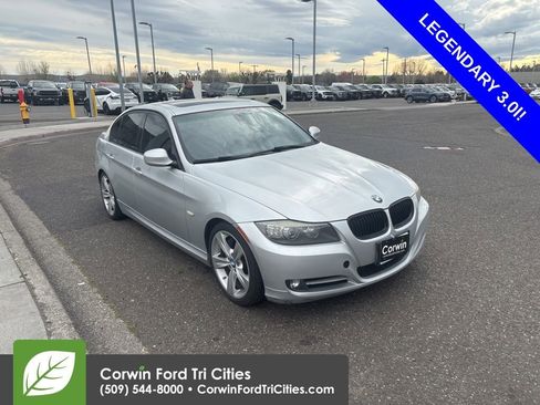Used 2011 BMW 335i Sedan image 1