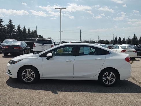 Used 2016 Chevrolet Cruze LT FWD image 13