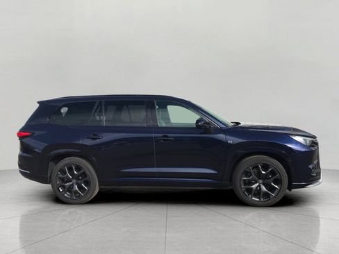 Used 2026 Lexus TX 500h AWD w/ Technology Package image 10