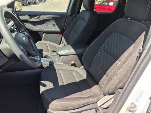 Used 2025 Ford Escape Active AWD/4WD image 25