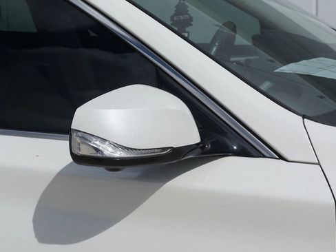 Used 2019 INFINITI Q50 Luxe w/ Essential Package (3.0T Luxe) image 19