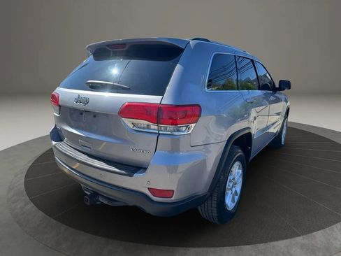Used 2019 Jeep Grand Cherokee Laredo AWD/4WD image 5