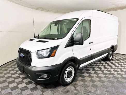 Used 2022 Ford Transit 150 Medium Roof image 7