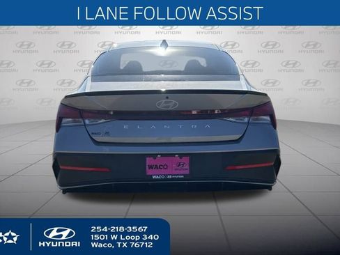 Used 2025 Hyundai Elantra Sport image 10
