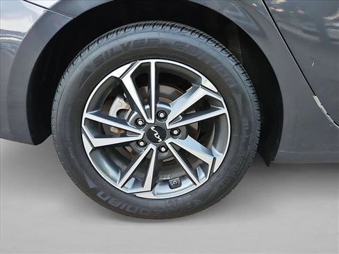 Used 2023 Kia Forte LXS FWD image 20