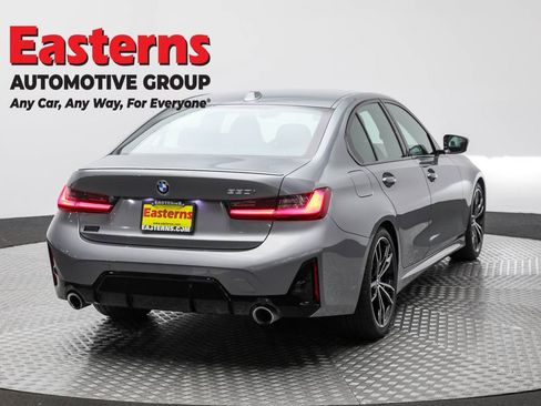 Used 2023 BMW 330i Sedan w/ M Sport Package RWD image 5