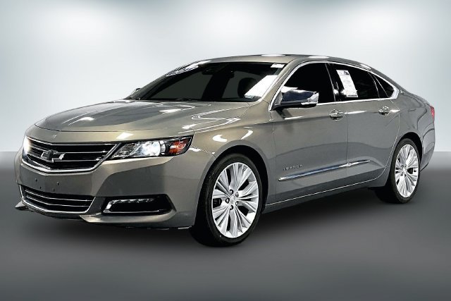 Used 2017 Chevrolet Impala Premier w/ Enhanced Convenience Package FWD image 3