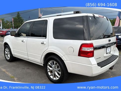Used 2017 Ford Expedition Limited w/ Equipment Group 301A AWD/4WD image 7