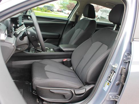 Used 2021 Kia K5 LXS FWD image 15