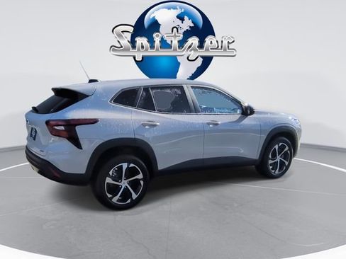 New 2026 Chevrolet Trax RS image 8