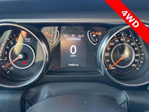 Used 2023 Jeep Wrangler Sport image 14