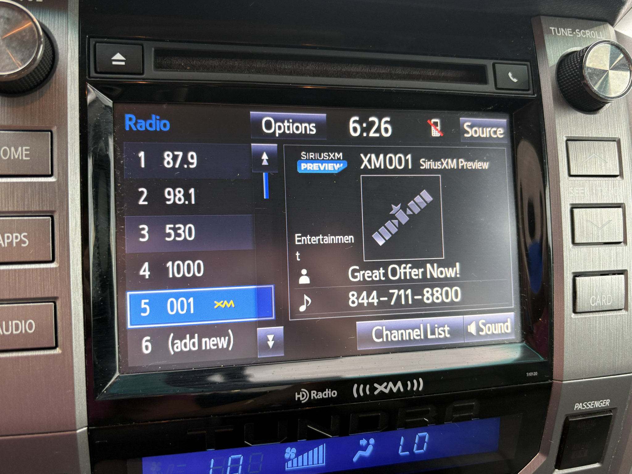 Used 2017 Toyota Tundra Limited w/ Limited Premium Package RWD image 18
