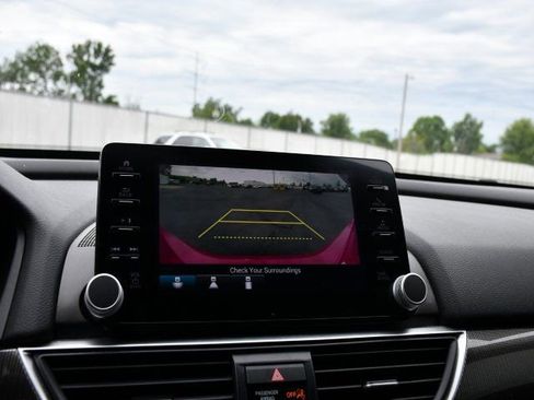 Used 2022 Honda Accord Sport Special Edition image 15
