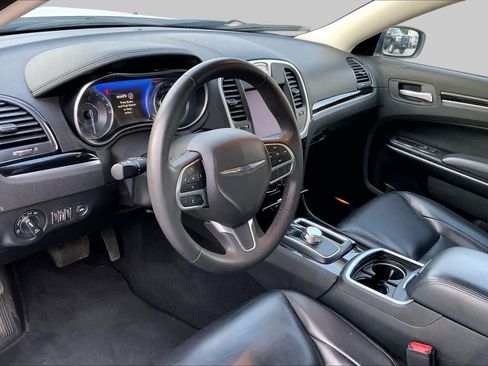 Used 2023 Chrysler 300 Touring L AWD/4WD image 17