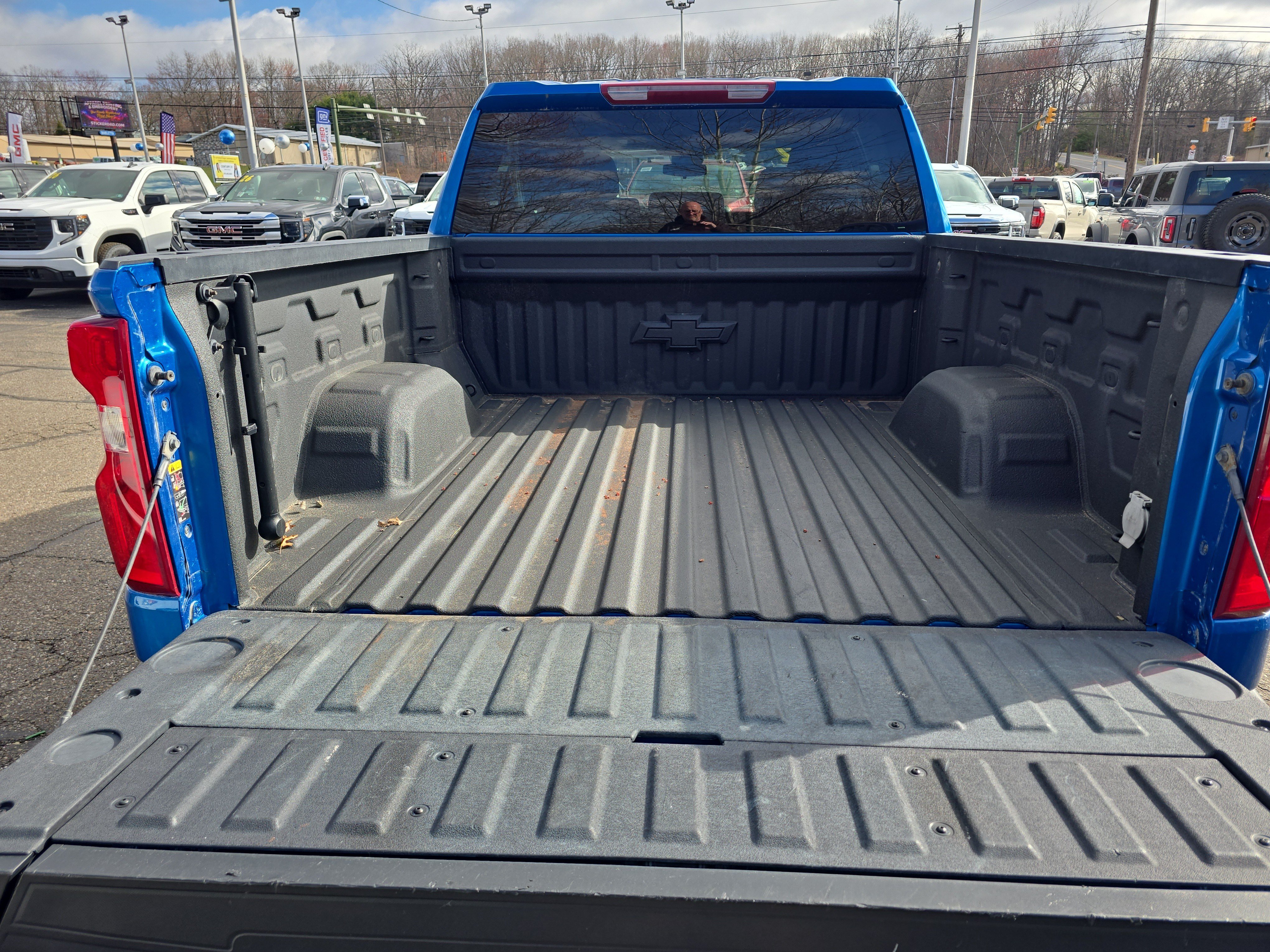 Used 2022 Chevrolet Silverado 1500 RST AWD/4WD image 6
