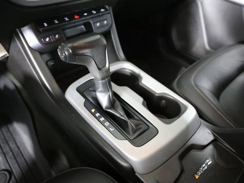 Used 2018 Chevrolet Colorado ZR2 w/ ZR2 Midnight Special Edition image 16