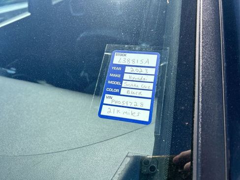 Used 2023 Hyundai Santa Cruz Limited image 11