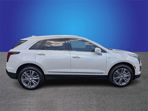 New 2025 Cadillac XT5 Premium Luxury image 6