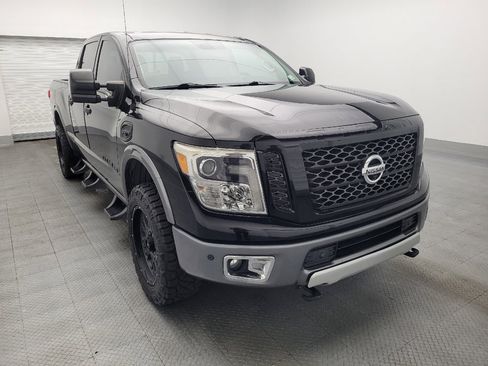 Used 2016 Nissan Titan PRO-4X w/ Pro-4x Convenience Package image 13