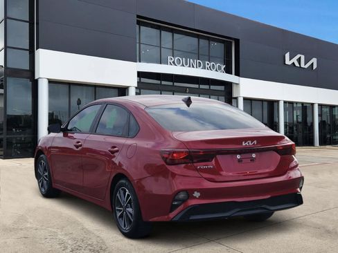 Used 2024 Kia Forte LXS w/ LXS Technology Package FWD image 6
