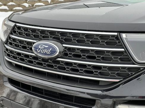 Certified 2022 Ford Explorer XLT w/ Equipment Group 202A image 38