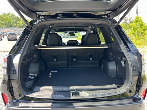 New 2025 Subaru Forester Limited image 26