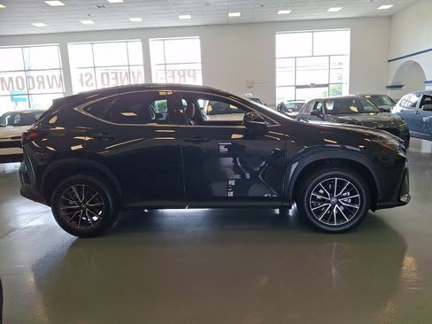 Used 2024 Lexus NX 350 AWD image 7