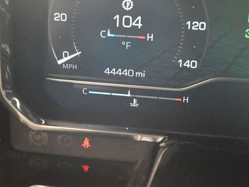 Used 2025 GMC Sierra 1500 SLT image 38