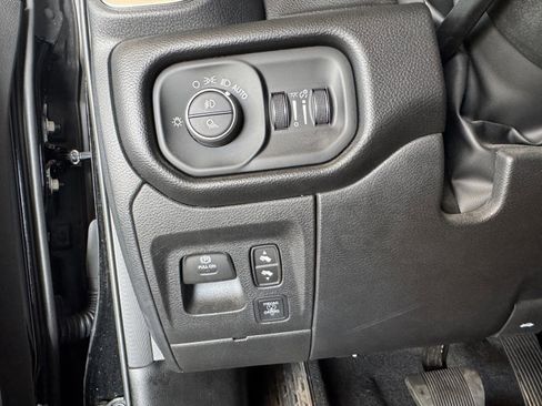 Used 2025 RAM 1500 Big Horn image 22