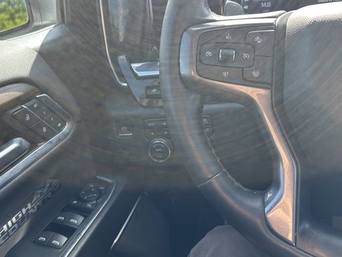 Used 2024 Chevrolet Silverado 1500 High Country AWD/4WD image 20