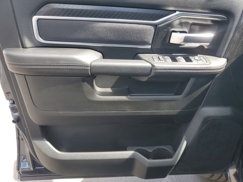 New 2026 RAM 2500 Big Horn AWD/4WD image 12