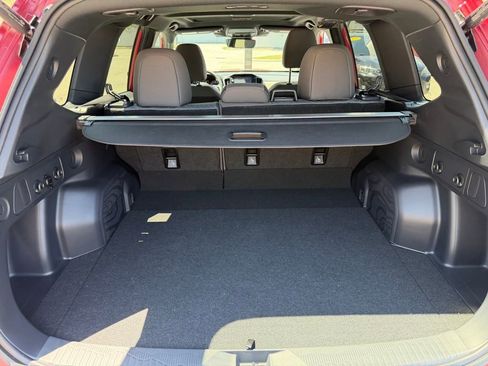 Used 2026 Subaru Forester Premium image 7