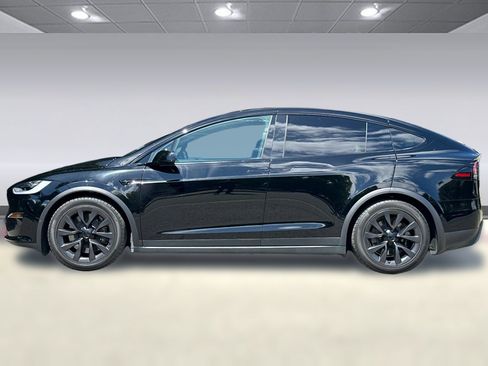 Used 2023 Tesla Model X Plaid AWD/4WD image 2