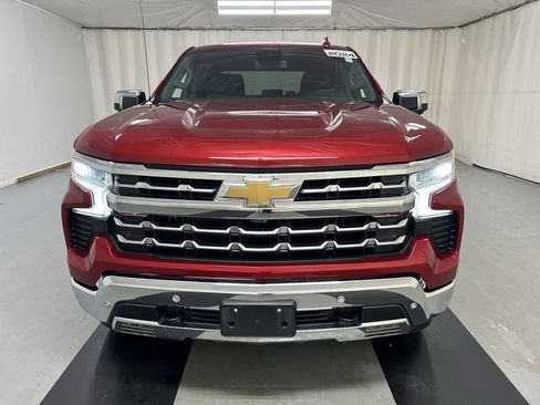 Used 2024 Chevrolet Silverado 1500 LTZ AWD/4WD image 3