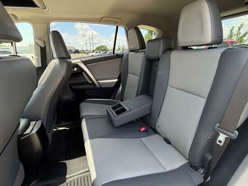 Used 2015 Toyota RAV4 Limited AWD/4WD image 13