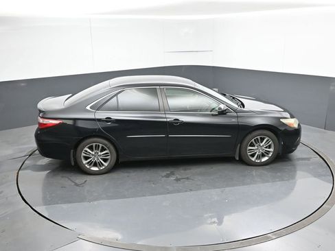 Used 2015 Toyota Camry SE image 46
