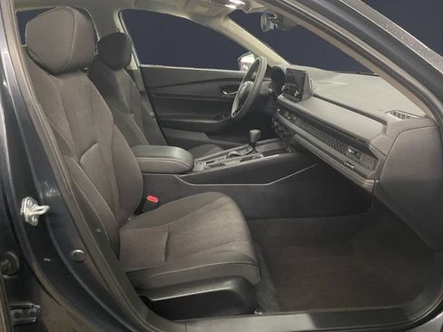 Certified 2023 Honda Accord EX image 15