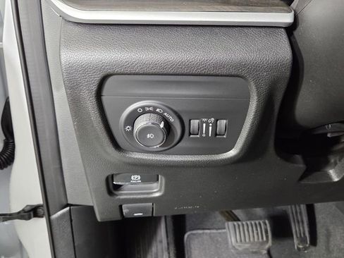 New 2025 Jeep Grand Cherokee L Limited image 19